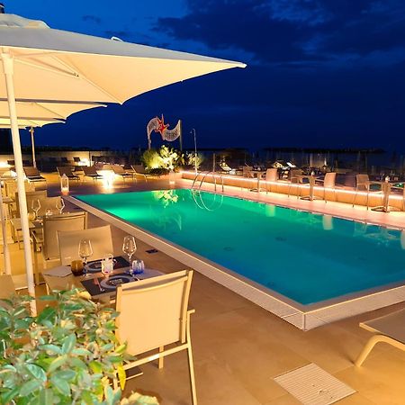 You&Me Beach Hotel Rimini Exterior foto